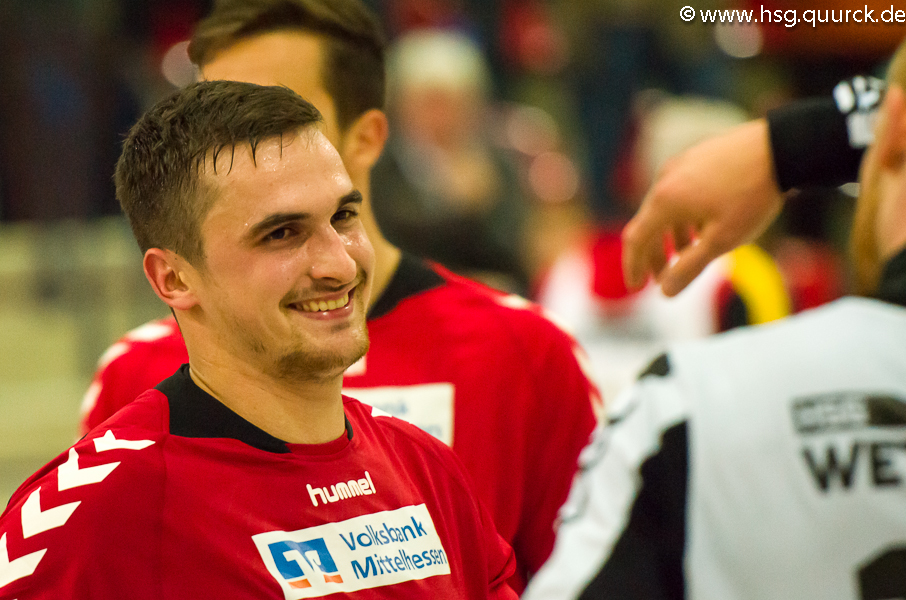 Lukas Becker Freudestrahlend!